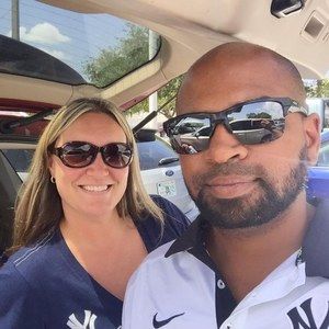 Meet your Posher, Carey